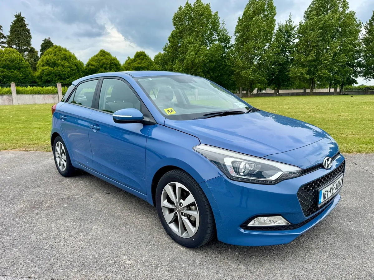 👌 i20 Deluxe RARE only 20kms!!!  / LIKE 🆕!! NCT - Image 1