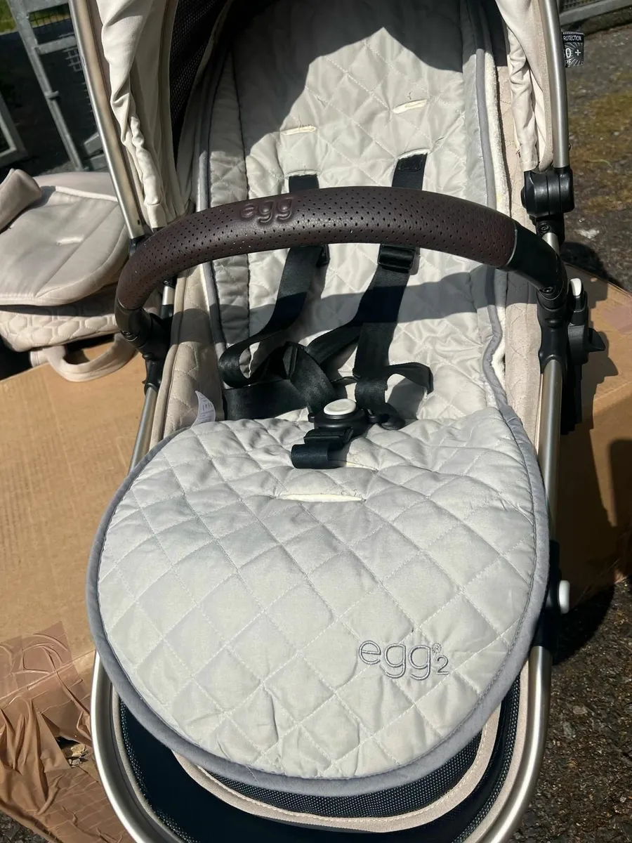 Egg 2 Feather Edition – Full Travel System - Image 3