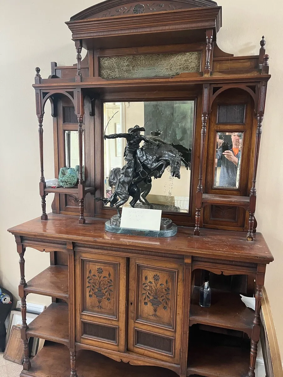 Antique dresser - Image 1