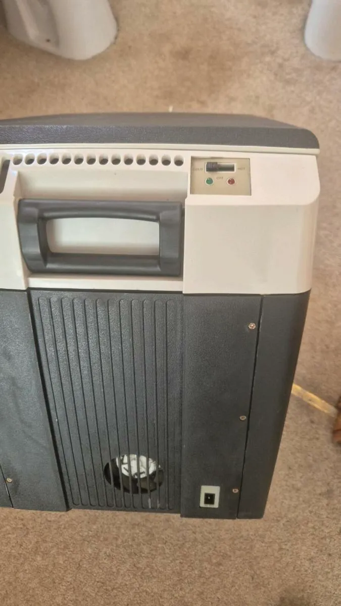 12v Caravan campervan fridge - Image 3