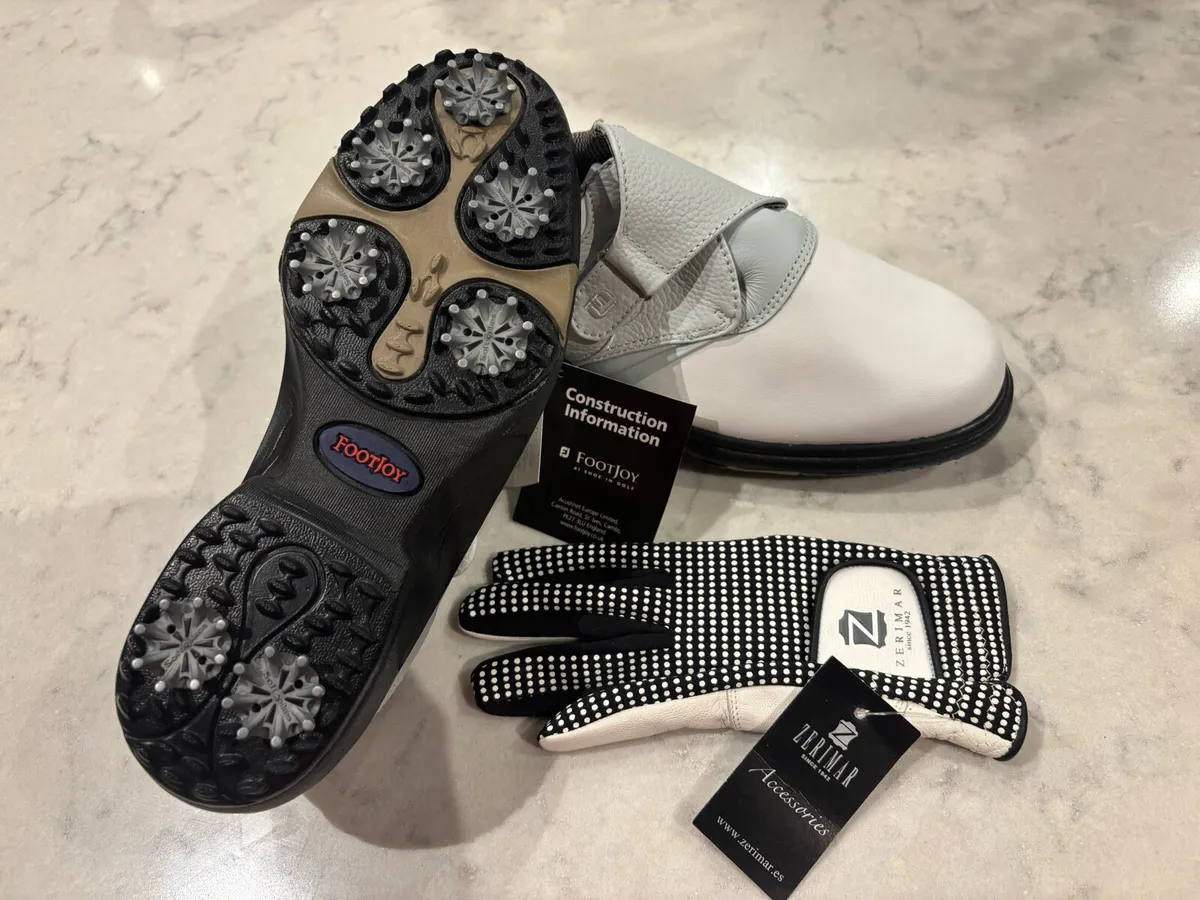 New ladies golf shoes size 5 & Glove €45 cost €134 - Image 2