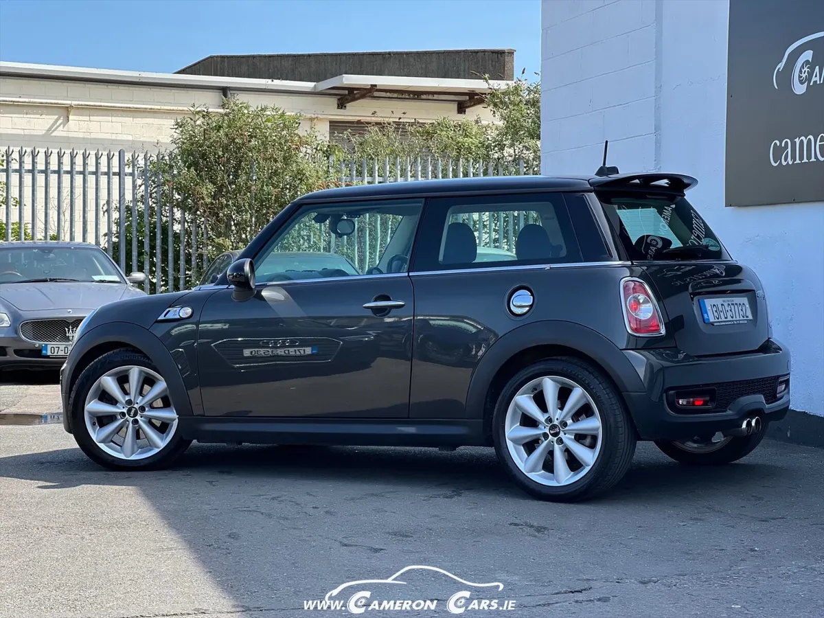 MINI COOPER S R53 FUTURE CLASSIC COLLECTORS CAR - Image 4