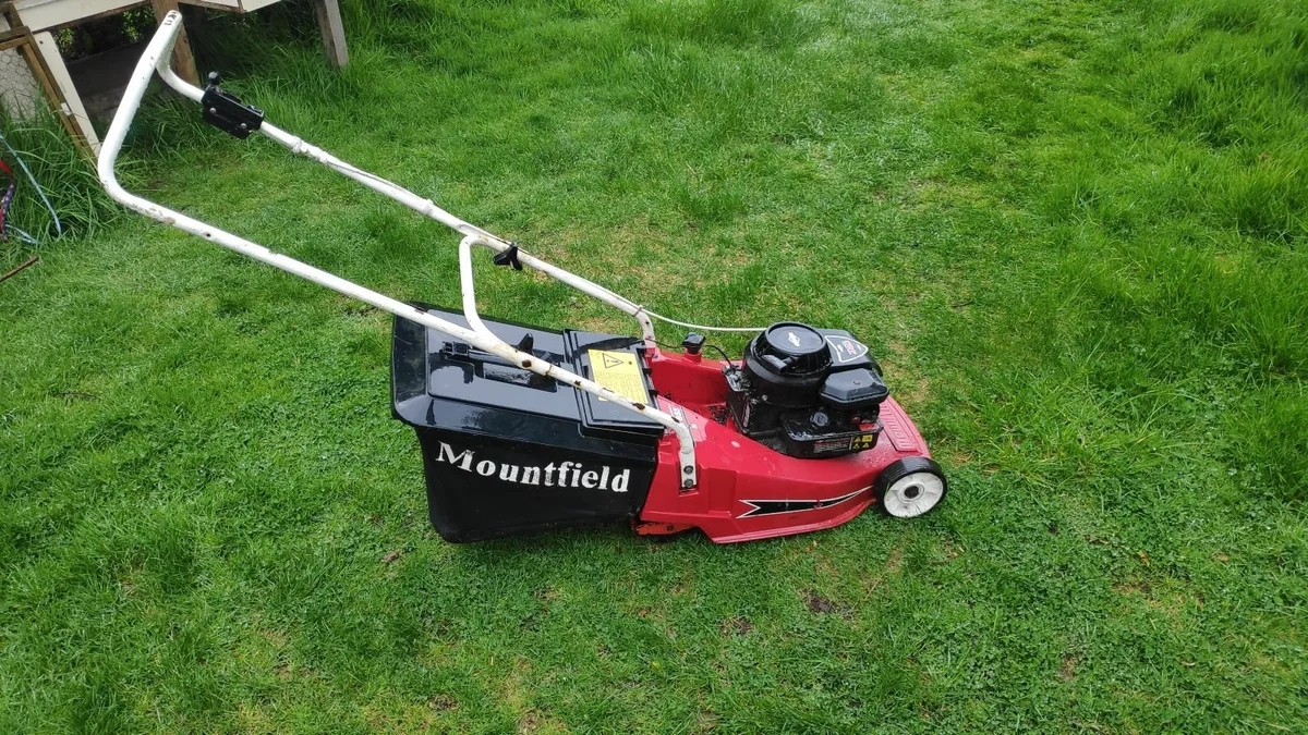 Mountfield Empress 16 Lawnmower - Image 1