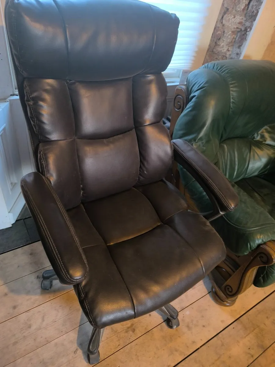 Office chair - Image 3