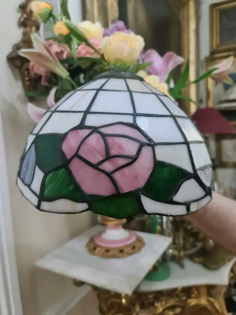 Ceiling light and lamp shade - Image 1