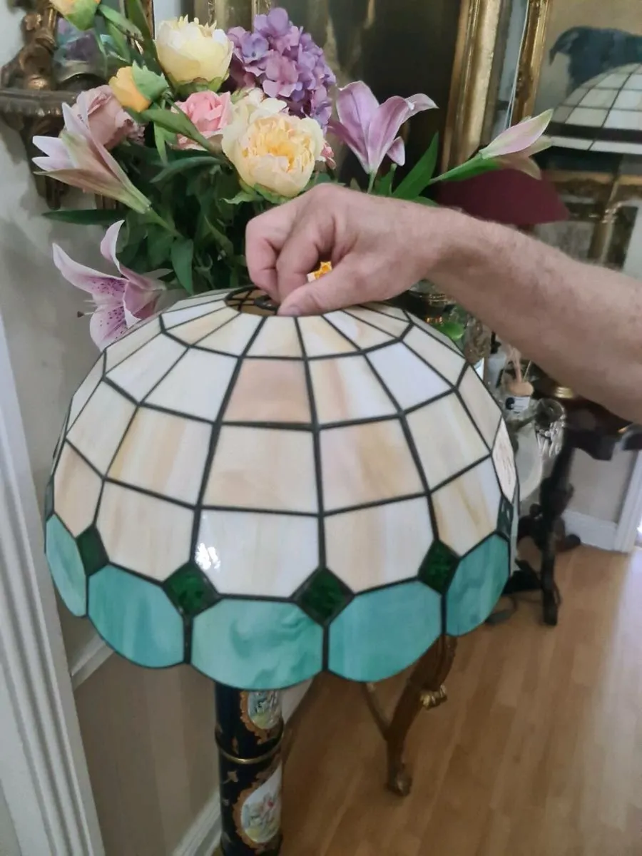 Ceiling light and lamp shade - Image 3