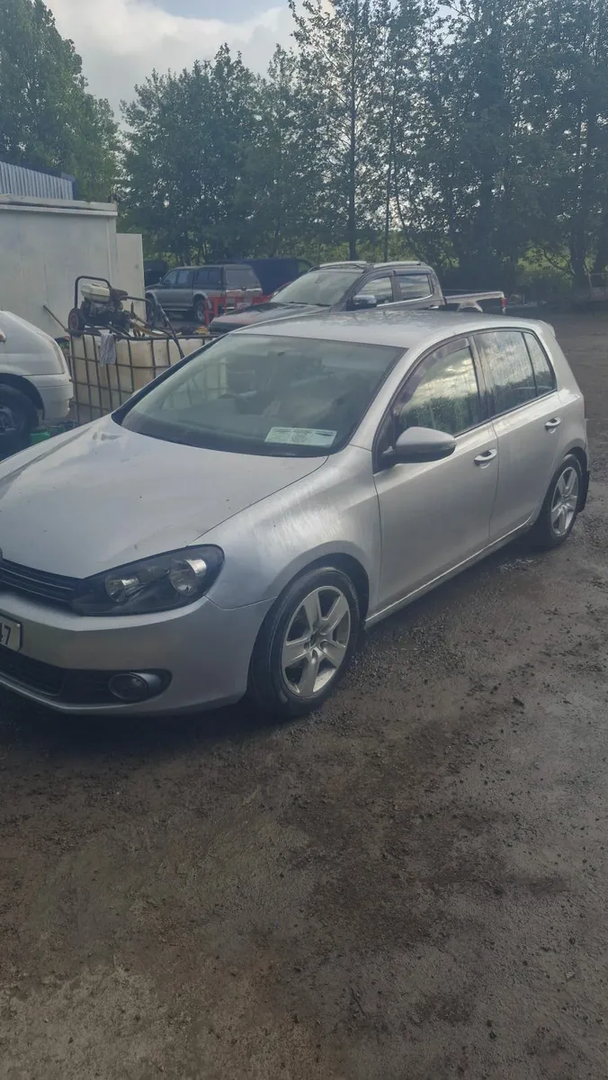 Volkswagen Golf 2012 - Image 2