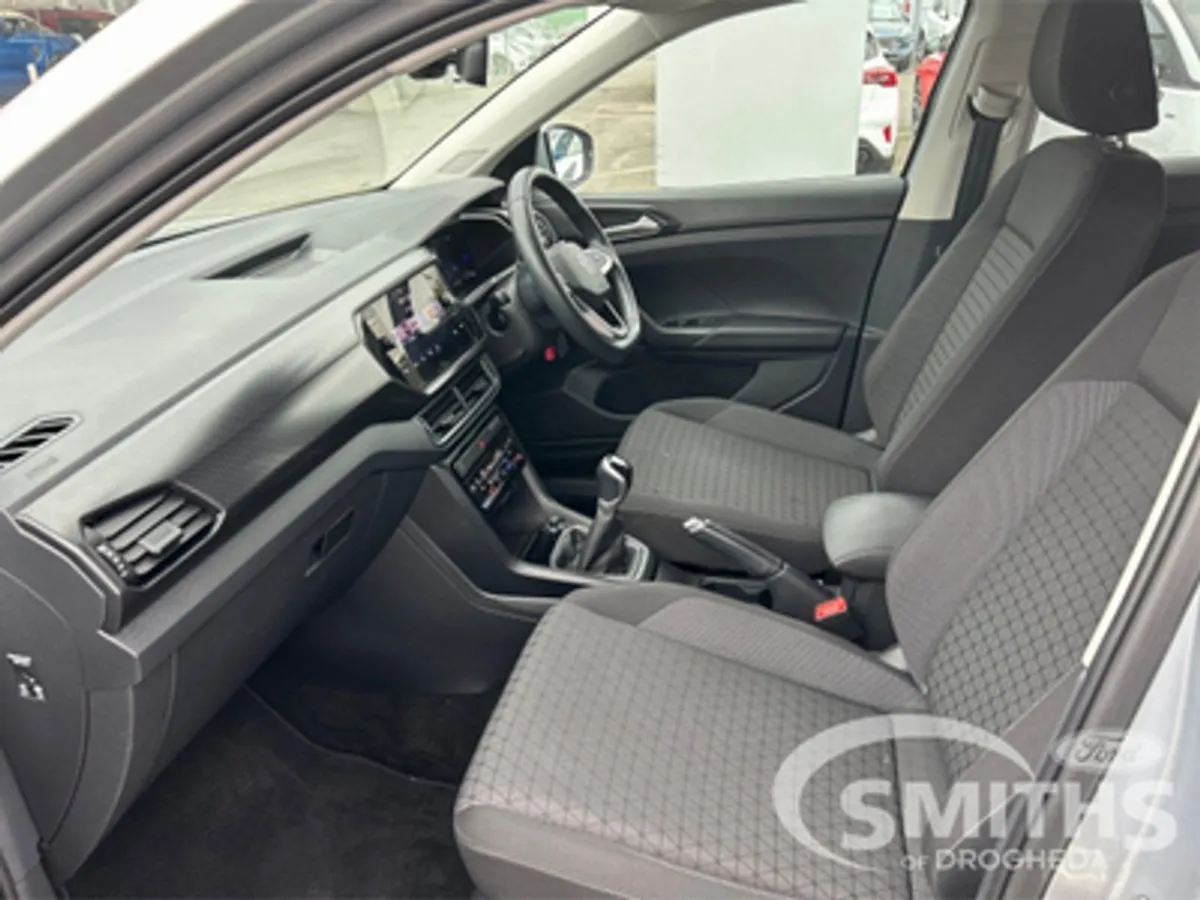 Volkswagen T-Cross Life 1.0 95bhp - Image 3