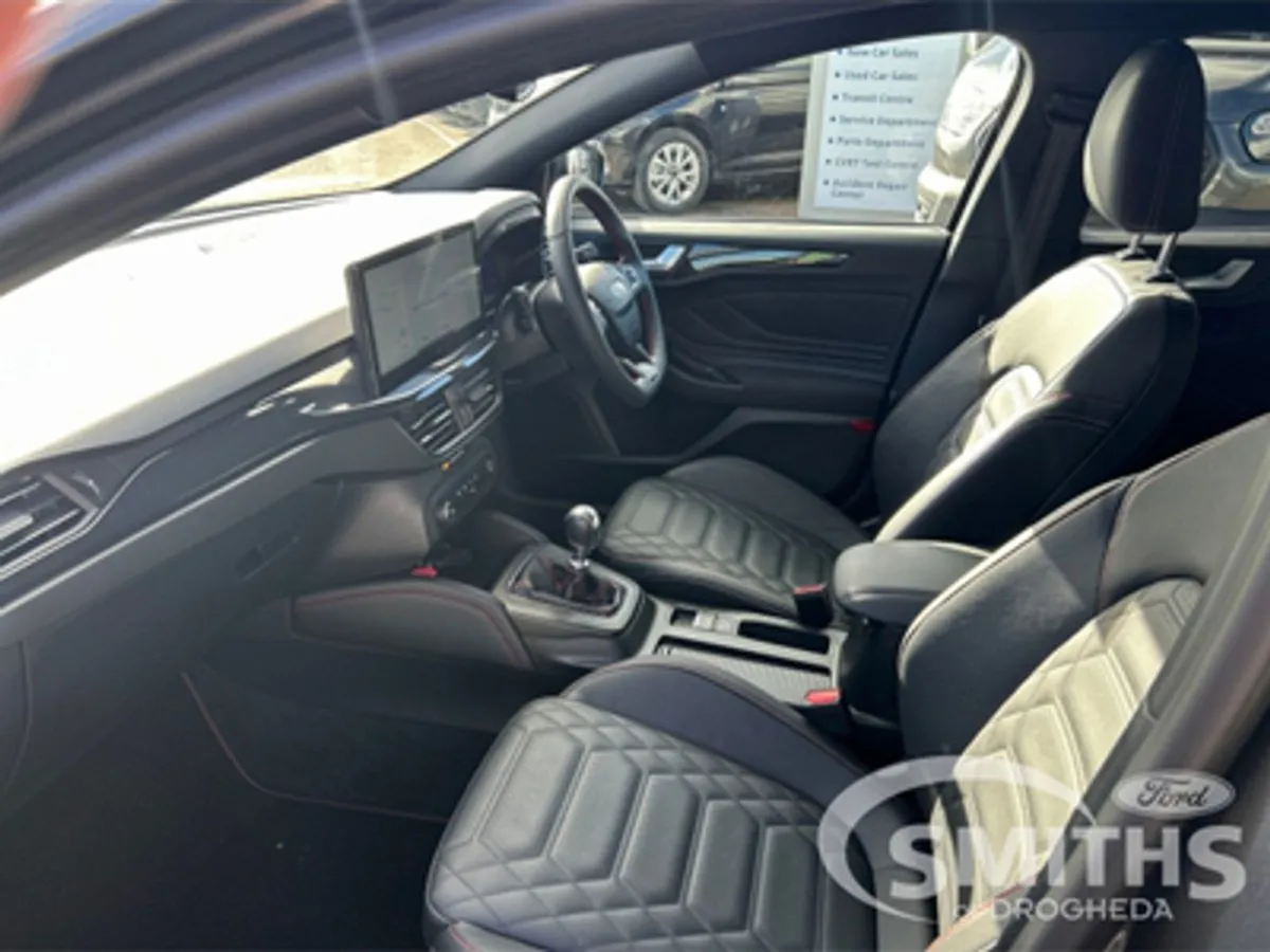Ford Focus St-line X 1.0l 125PS - Image 3
