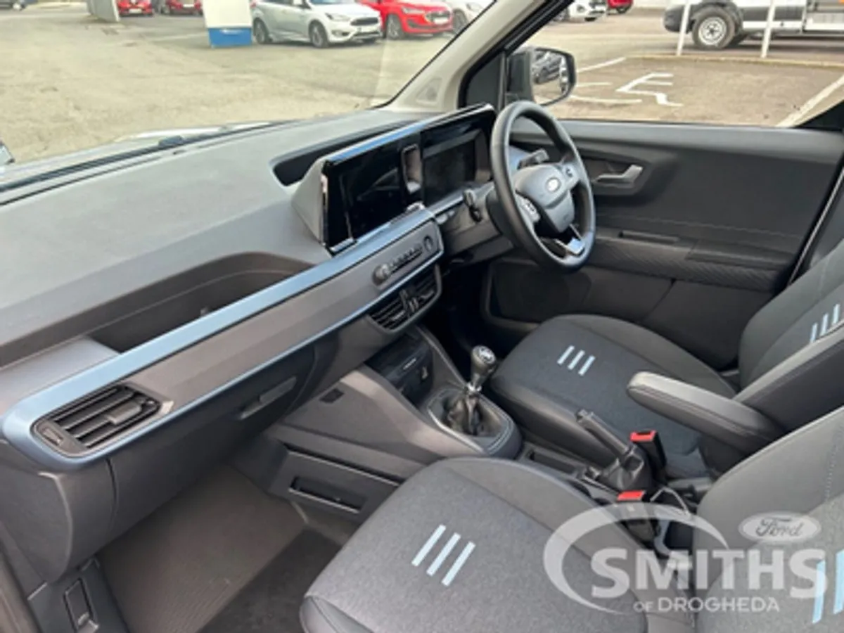 Ford TRANSIT COURIER Active 1.5 100PS IN Stock 25 - Image 3