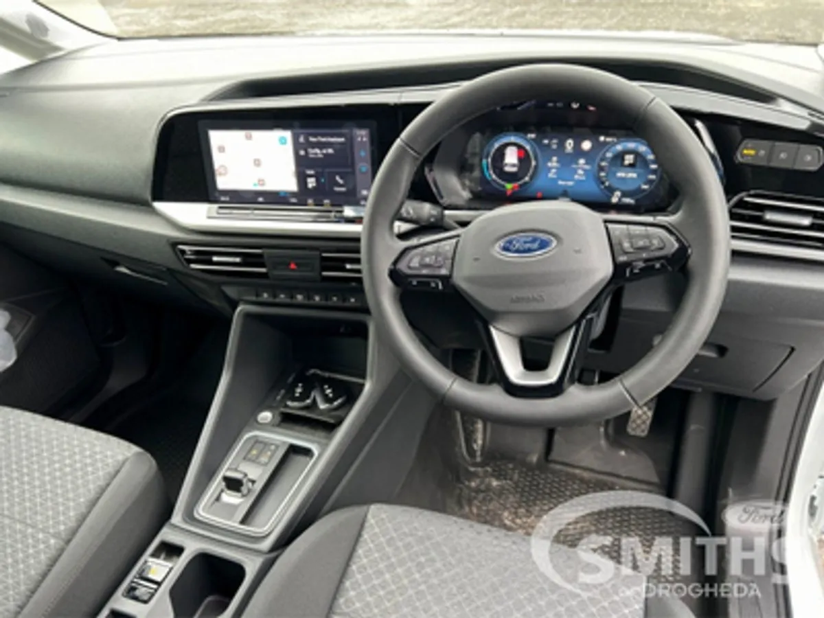 Ford Transit Connect Limited LWB  auto  2.0td 122 - Image 2