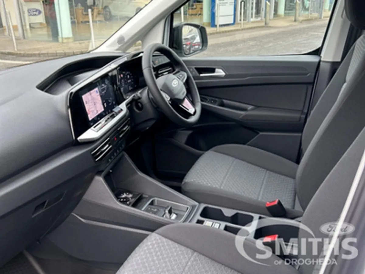 Ford Transit Connect Limited LWB  auto  2.0td 122 - Image 4