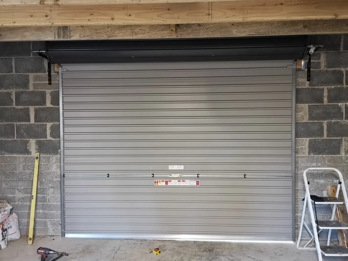 roller  door  anthracite  8w  x  7h  ope - Image 3