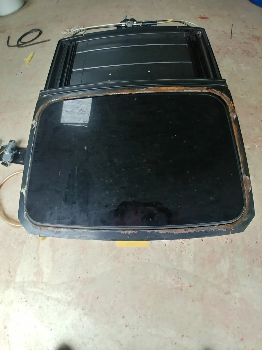 Webasto sun roof - Image 4