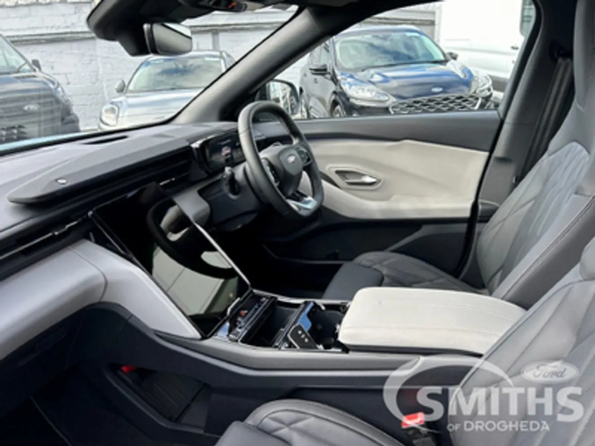 Ford Explorer Premium RWD 77kwh  demo - Image 4