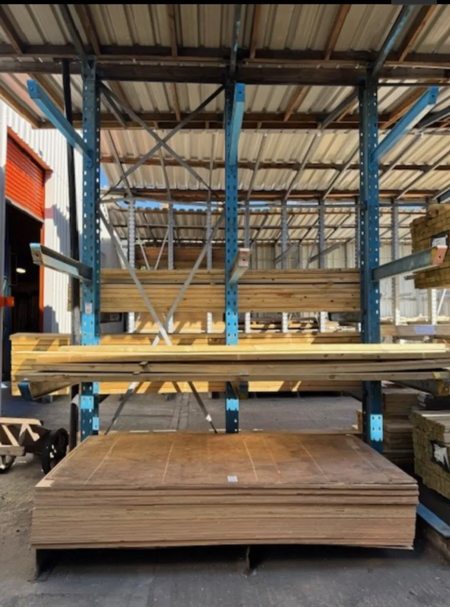 Roofed OHRA outside cantilever timber rack - Image 2