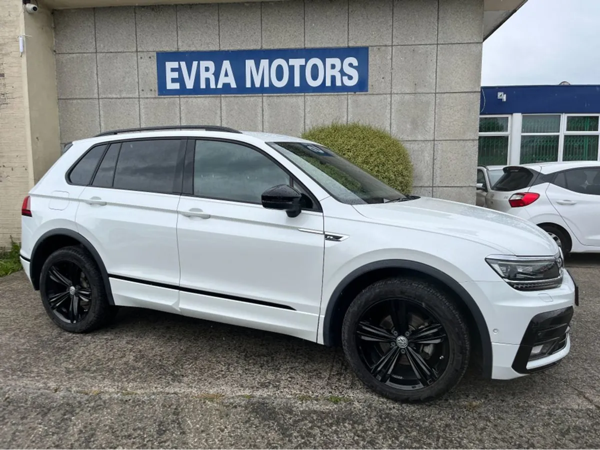 Volkswagen Tiguan R-line 4 Motion Automatic 2.0 D - Image 3