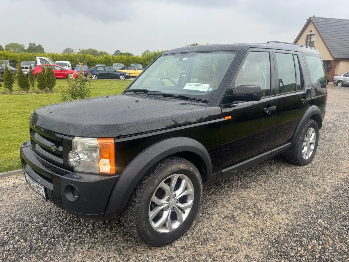 Land Rover Discovery - Image 2