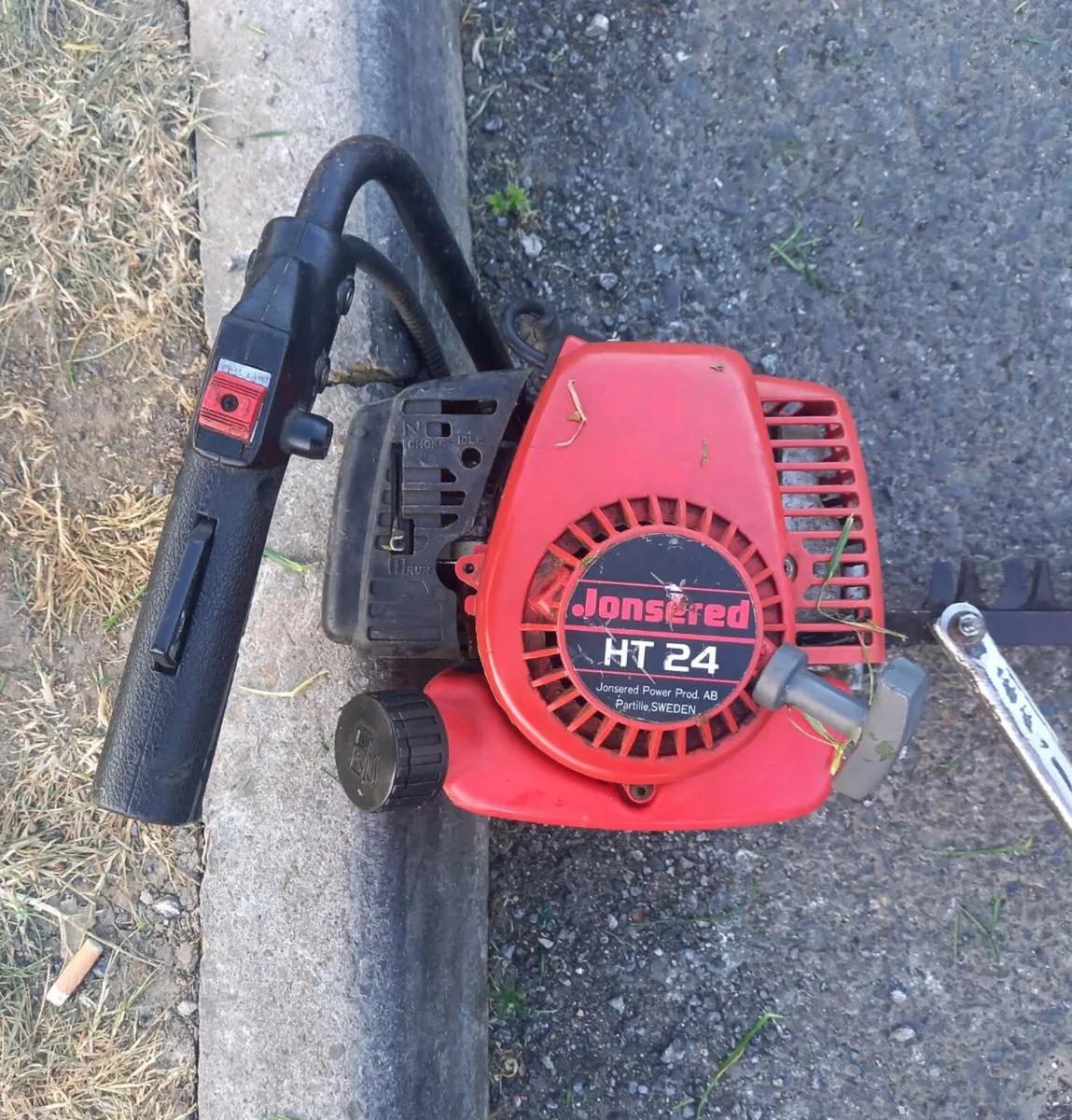 Grass & Hedge Trimmers - Image 3