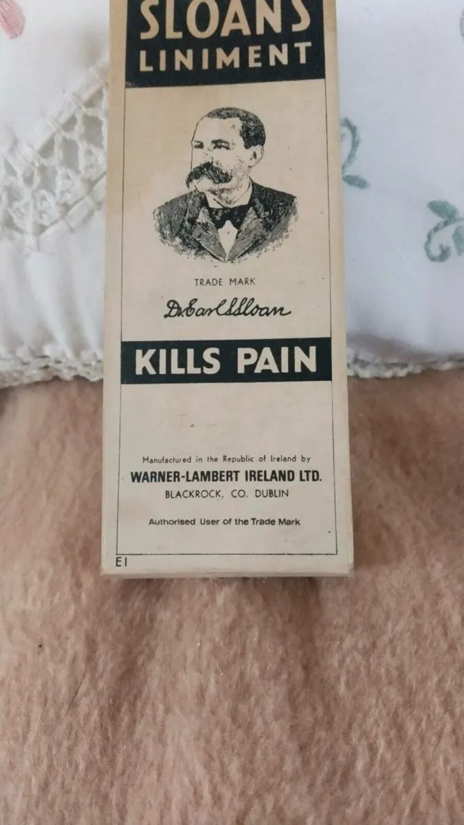 Vintage Sloan's Liniment bottle and box - Image 2