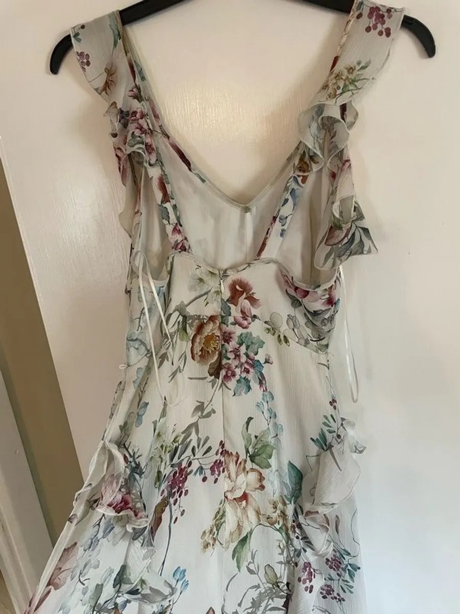 River Island amazing dress - Image 3