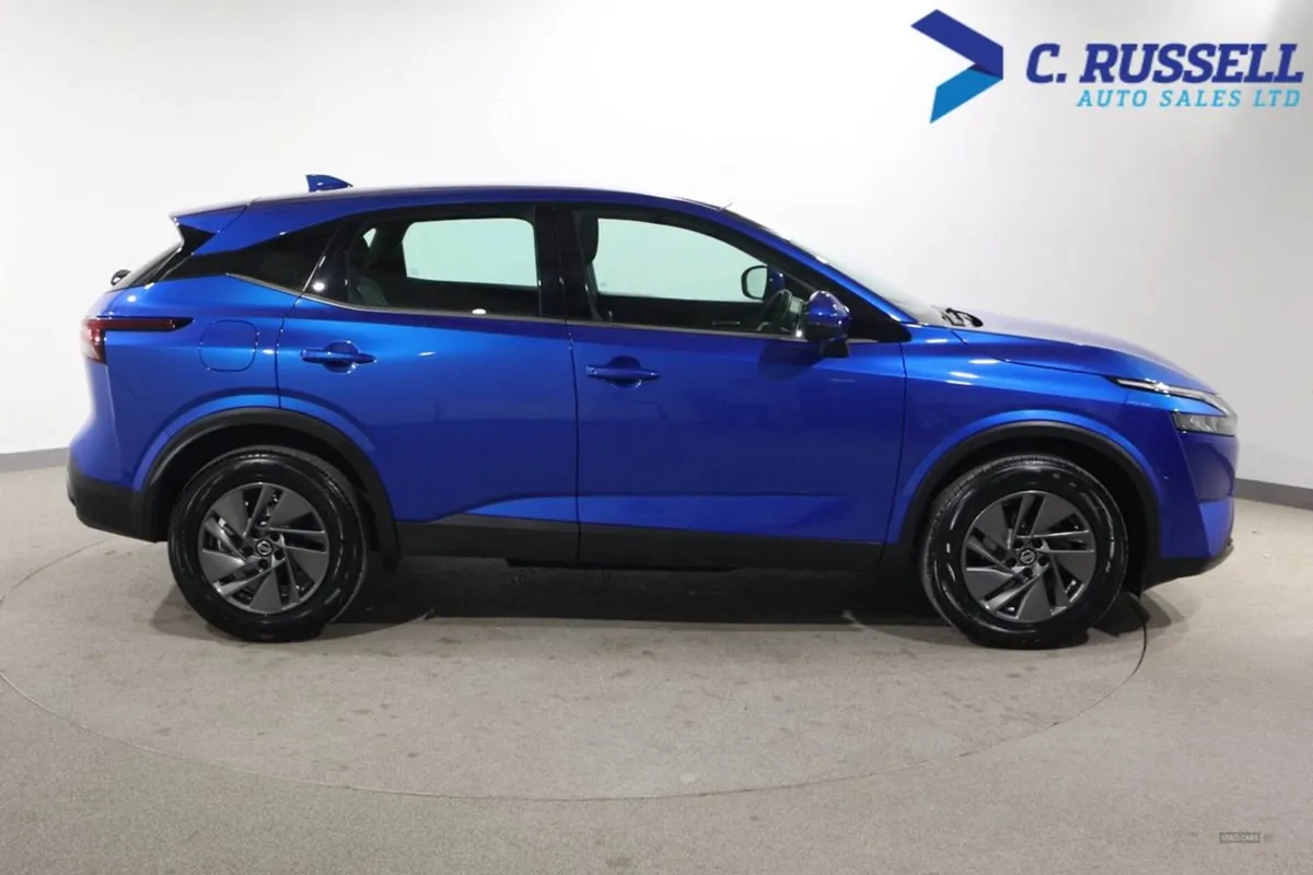 Nissan QASHQAI Hatchback - Image 4