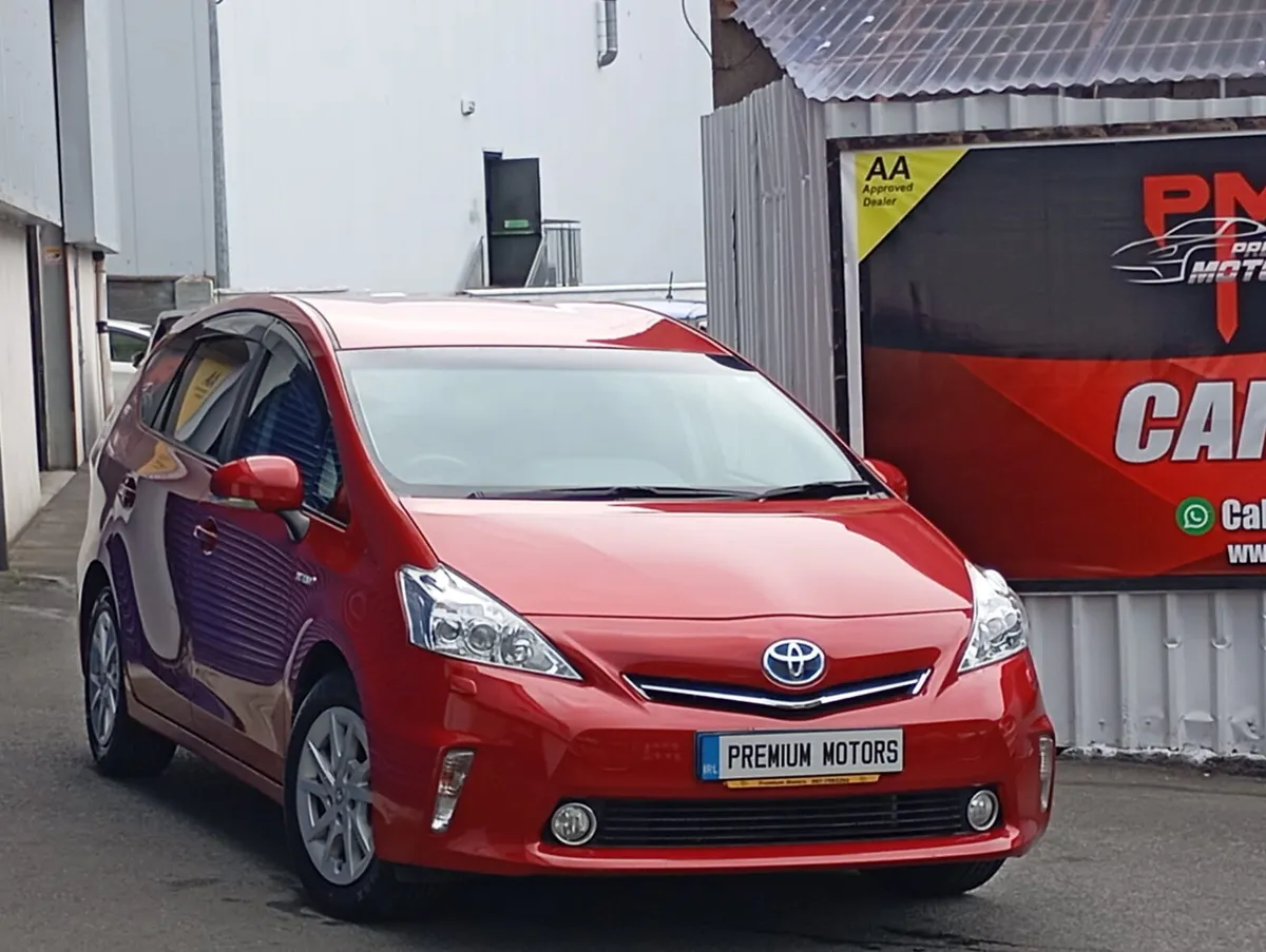Toyota Prius Alpha 7 seater - Image 2