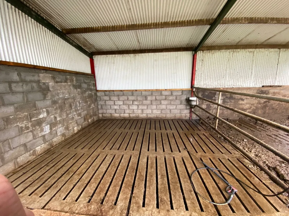 Farm shed power washing - Image 1