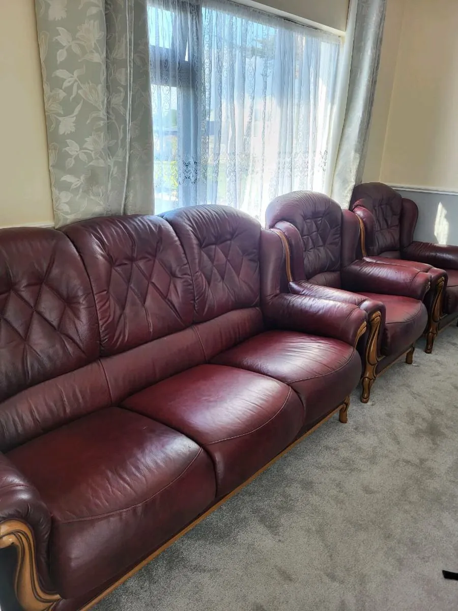 Italian Leather Suite - Image 1
