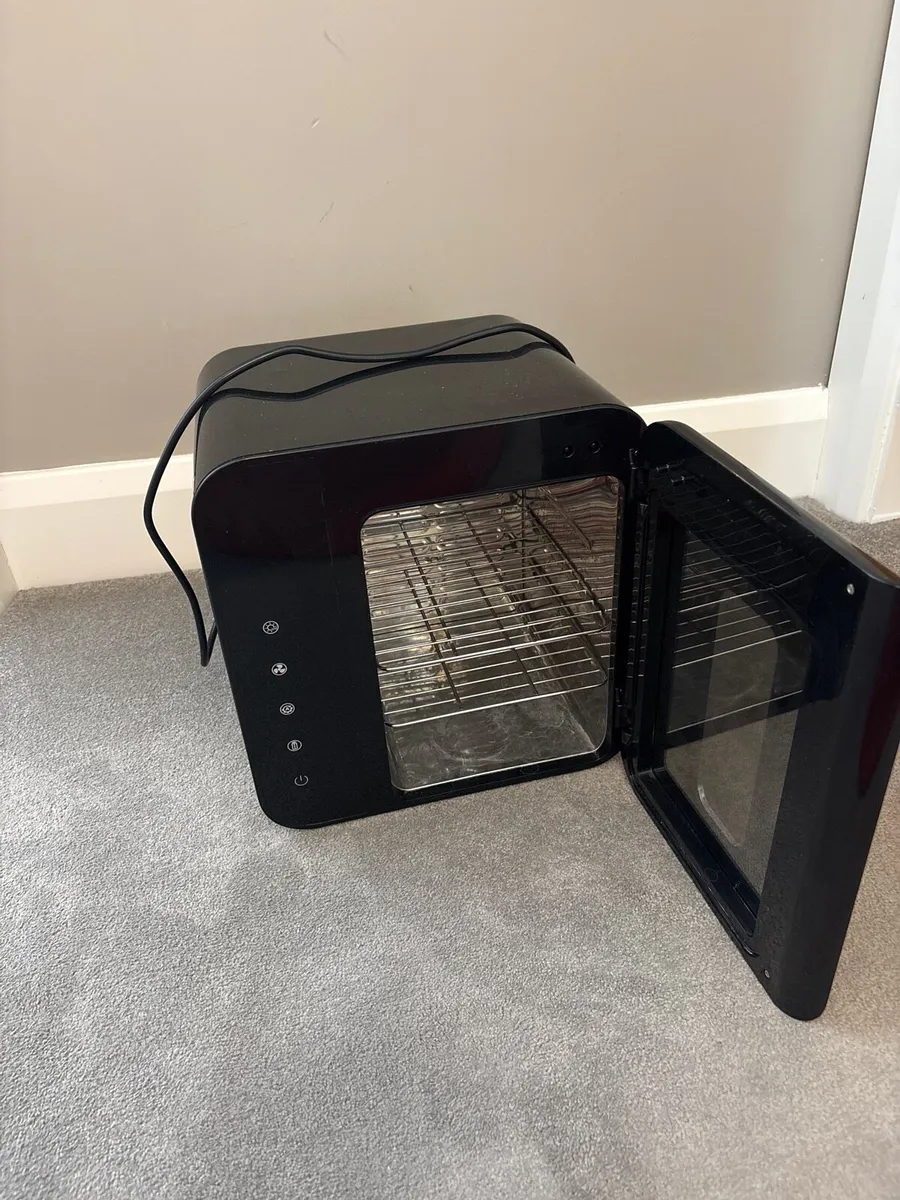 Tommee Tippee UV Steriliser, Dryer and Storage - Image 3