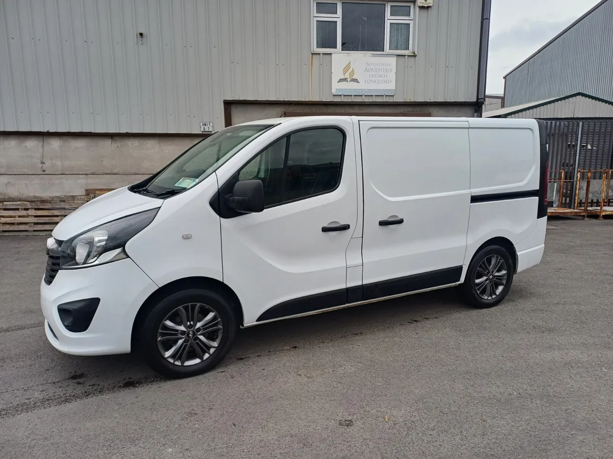 Vauxhall Vivaro 2018 TAX+TEST - Image 3