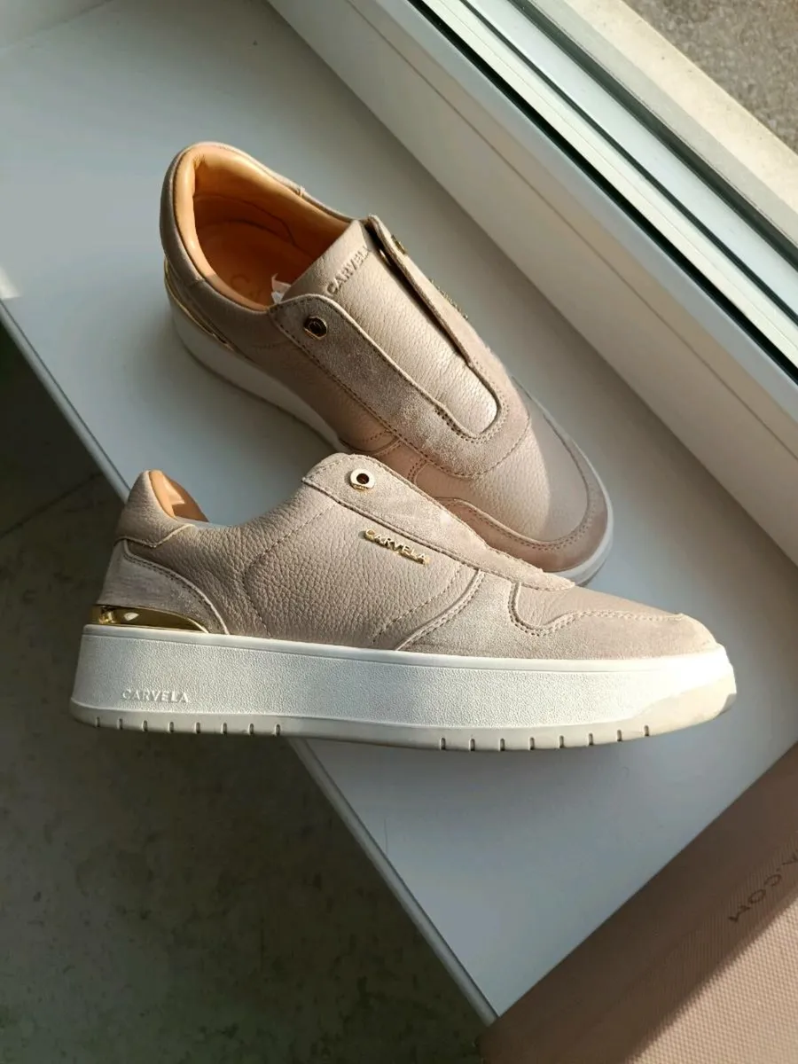 Ladies Carvela leather trainers - Image 1