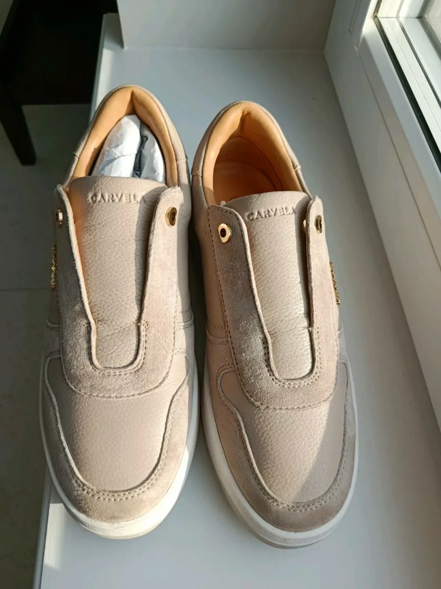 Ladies Carvela leather trainers - Image 4