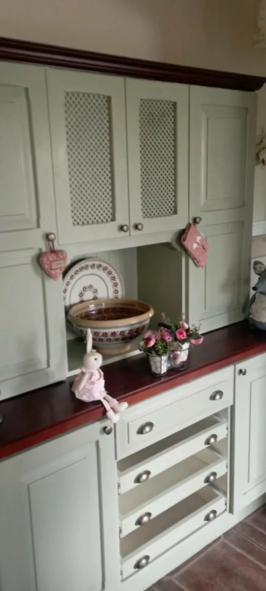 Solid kitchen dresser delivery arranged - Image 1