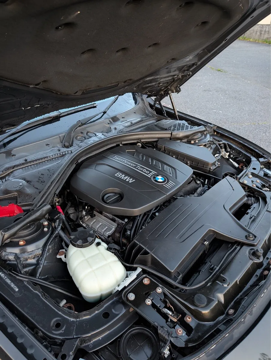 BMW 320D F30 2012 - Image 3