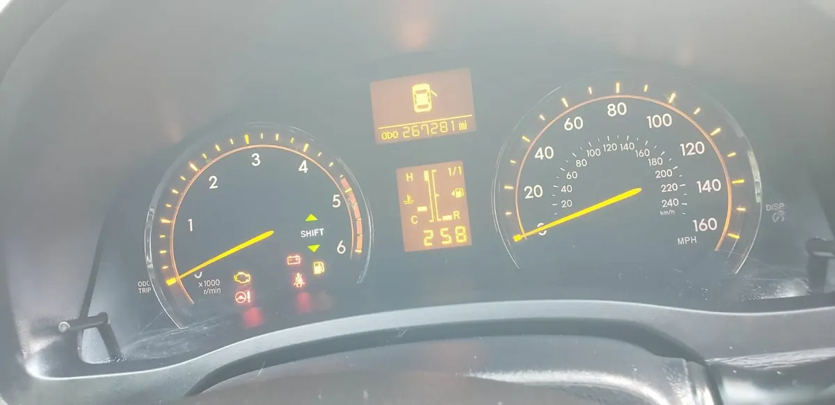 Toyota Avensis 2010 - Image 3