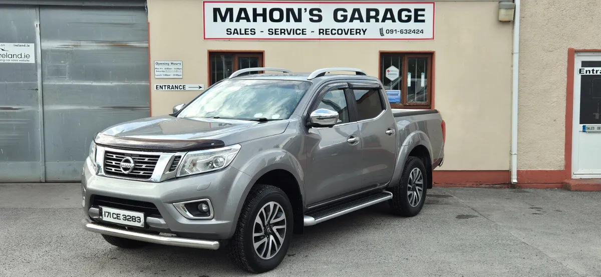 Nissan Navara 2017 Automatic - Image 1
