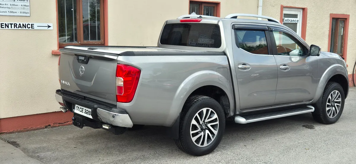 Nissan Navara 2017 Automatic - Image 4