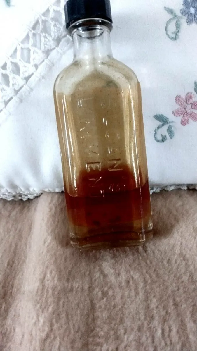 Vintage Sloan's Liniment bottle and box - Image 3