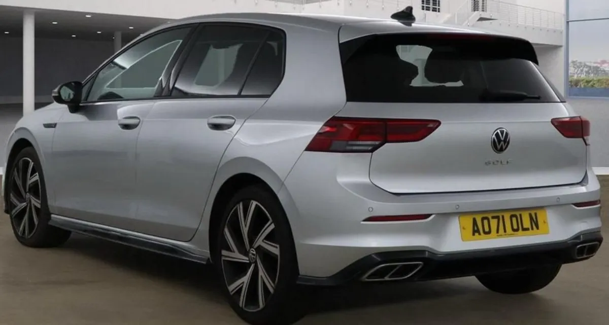 Volkswagen Golf 2.0 TDI R-line Hatchback 5dr Dies - Image 3