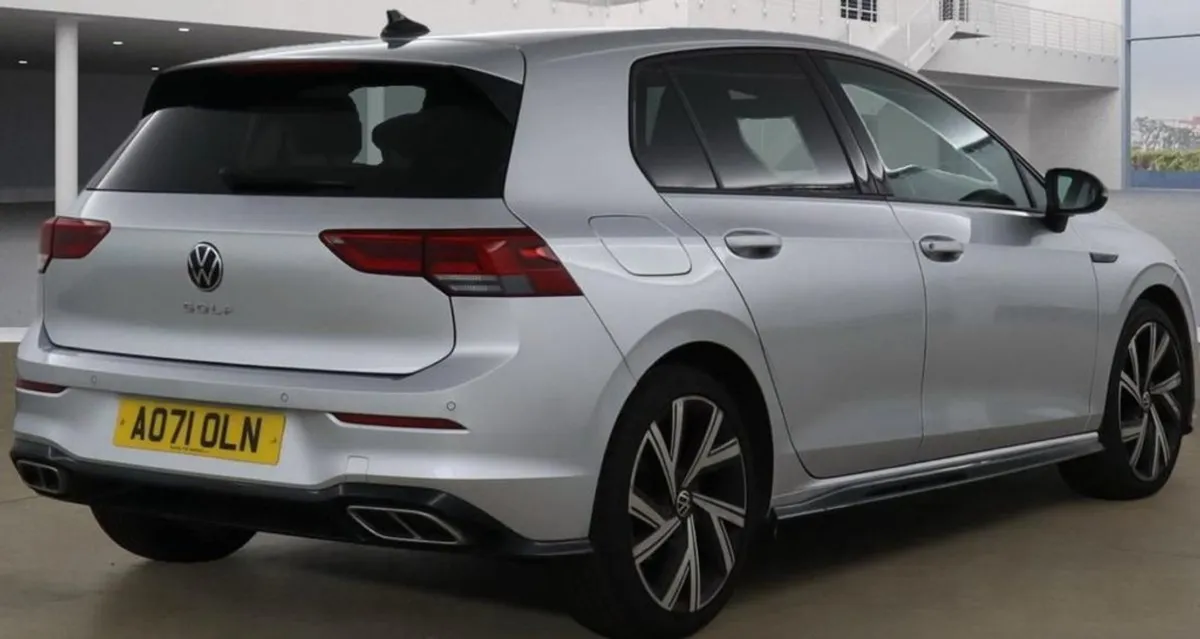 Volkswagen Golf 2.0 TDI R-line Hatchback 5dr Dies - Image 4