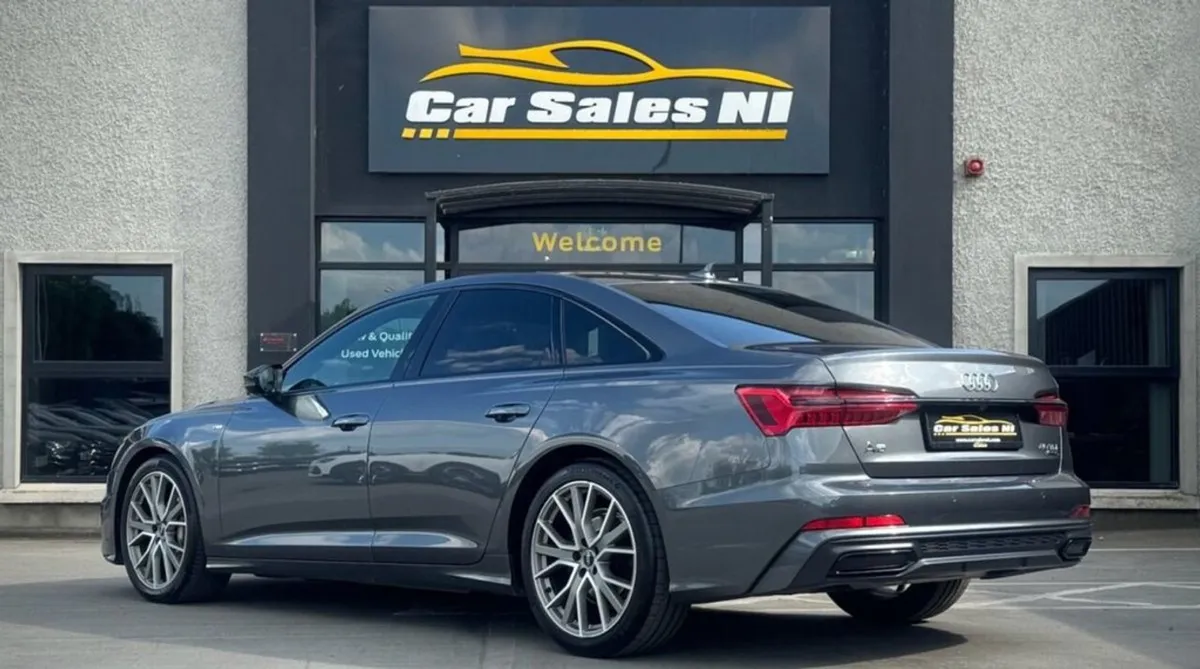 Audi A6 2.0 TDI 40 Black Edition Saloon 4dr Diese - Image 4