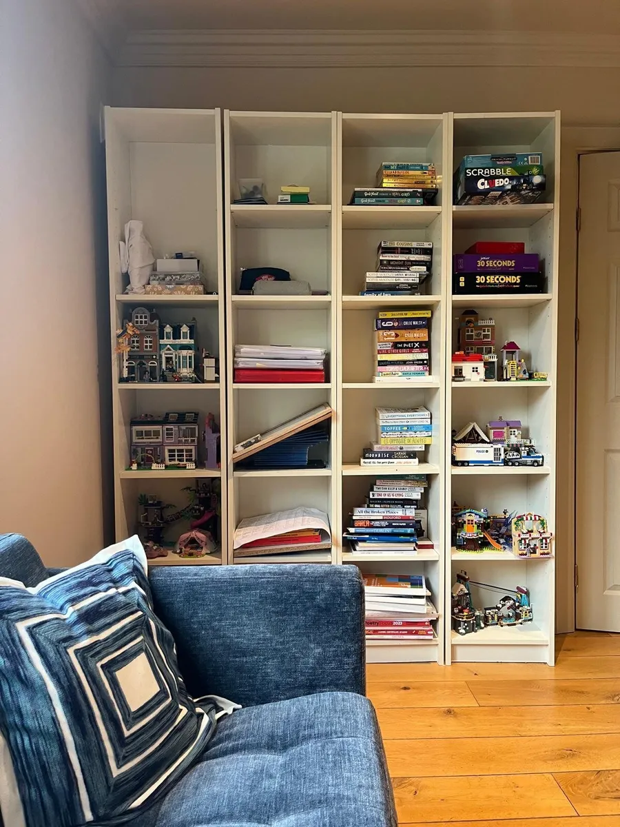 Book shelf - Image 3