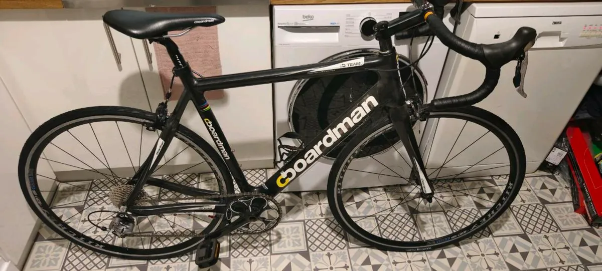Carbon fiber bike - Image 1
