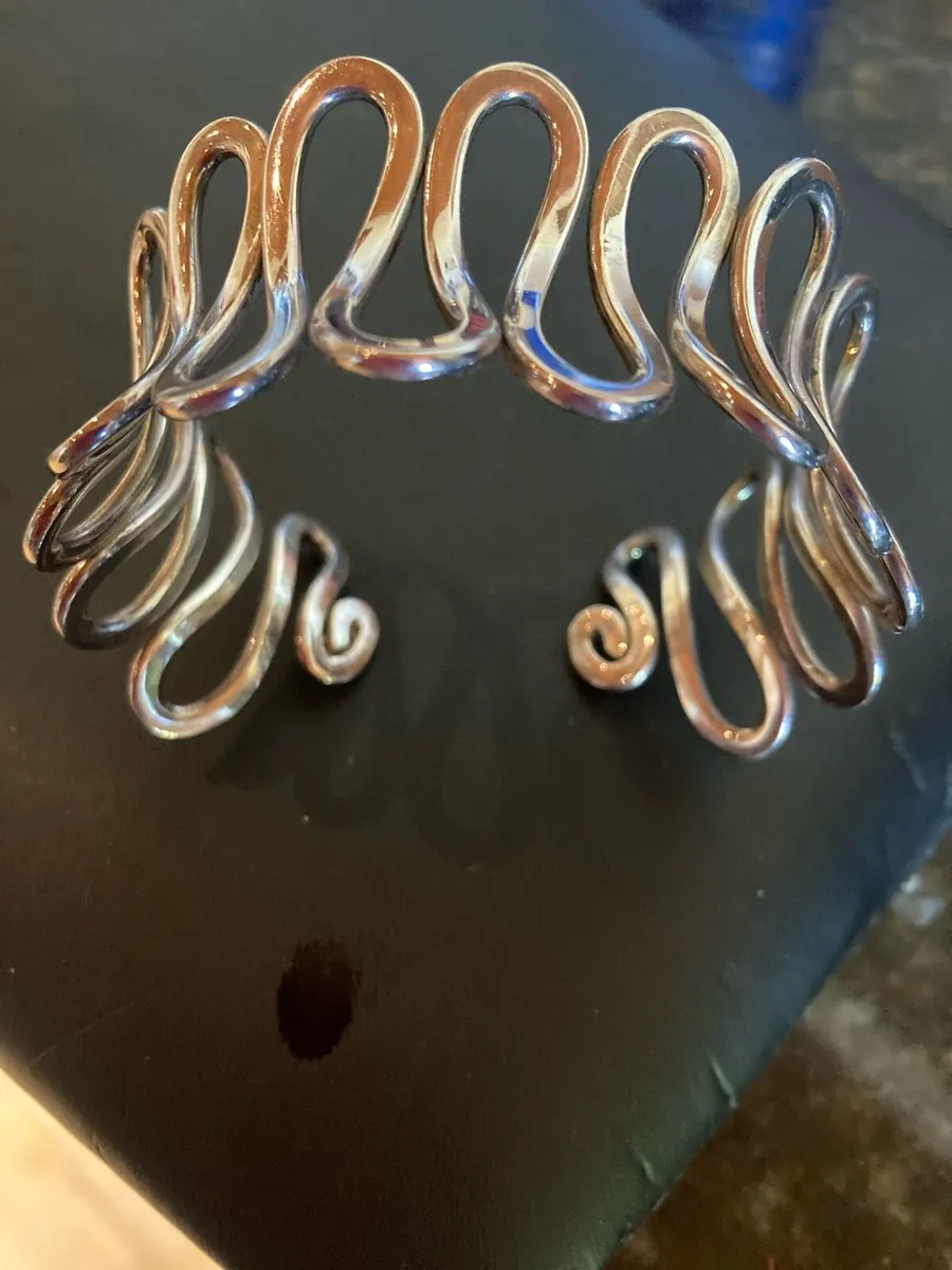 Solid silver cuff bangle - Image 1