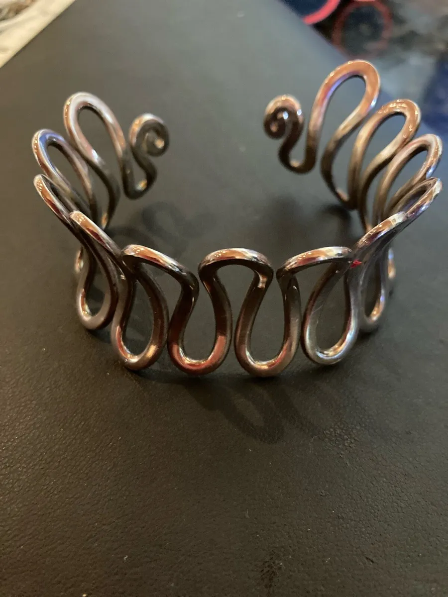 Solid silver cuff bangle - Image 2