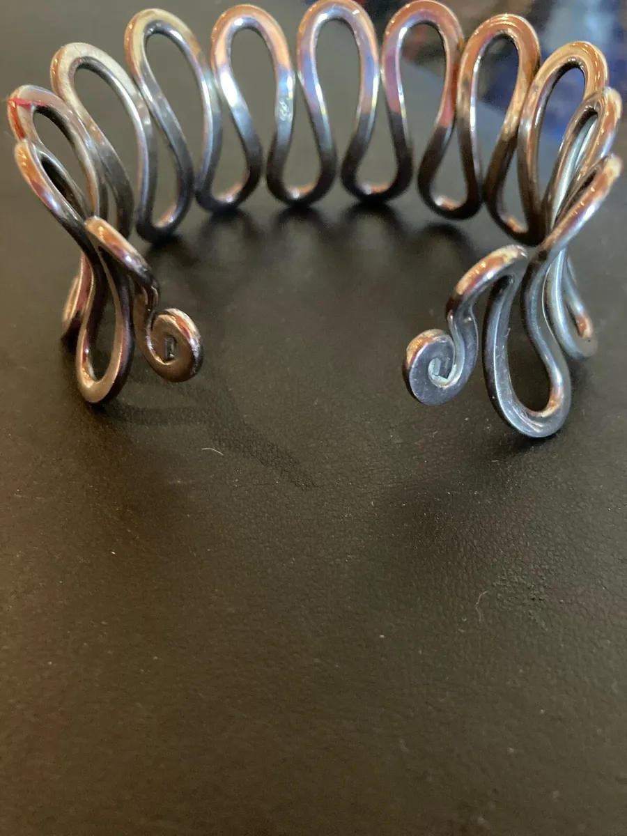Solid silver cuff bangle - Image 3