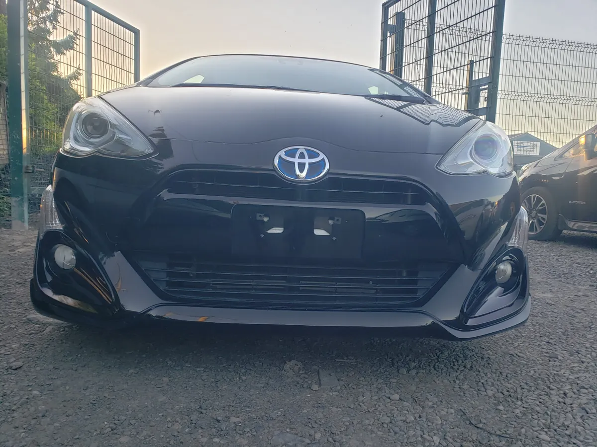 Toyota Aqua  2015 - Image 1