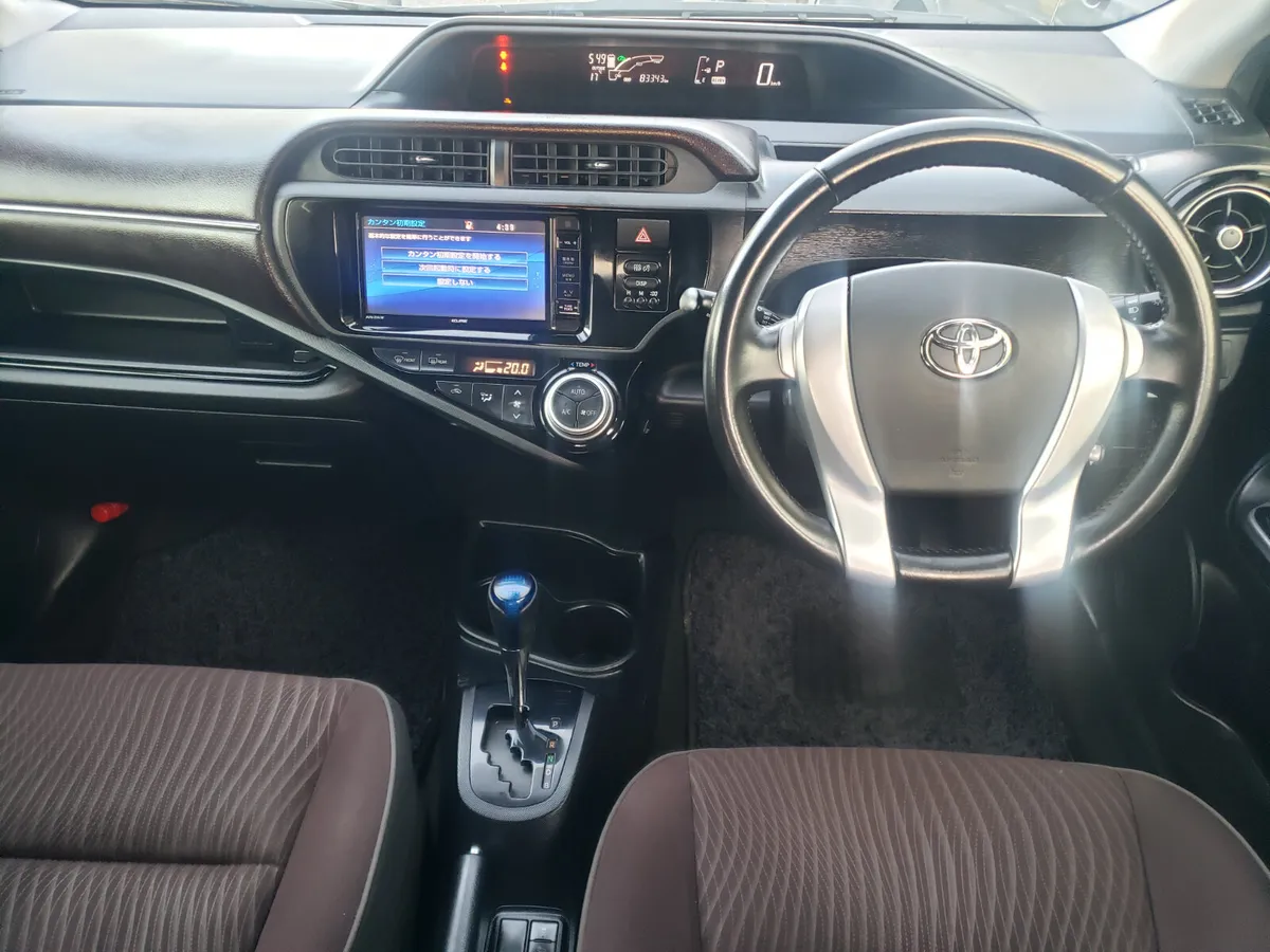 Toyota Aqua  2015 - Image 3
