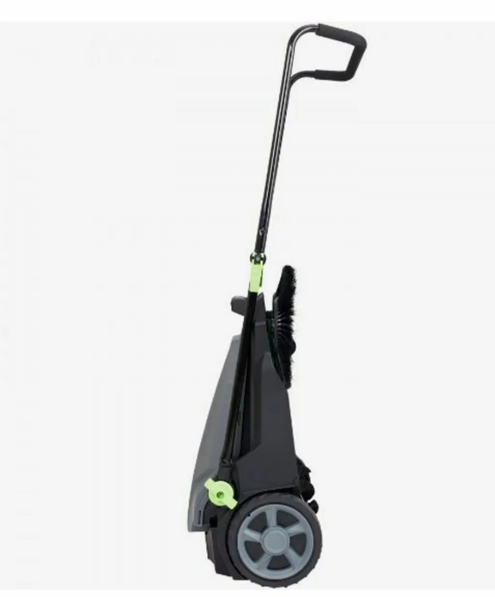 Walk-behind Hand Push Floor Sweeper - Image 4